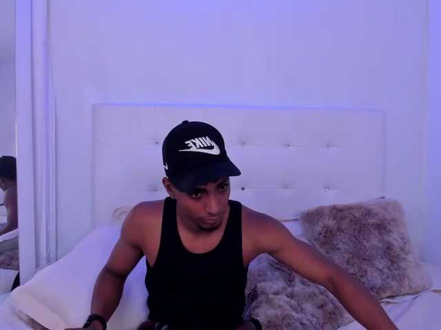 Live sex webcam photo for EIMYS-SHOW #276412063