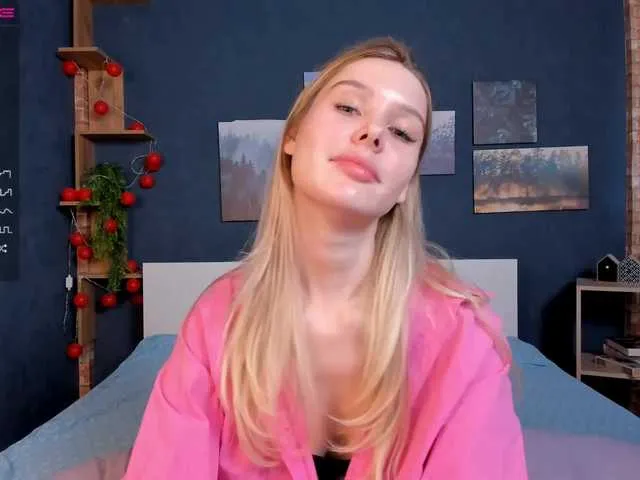 Live sex webcam photo for EIianeSoucy #273772595