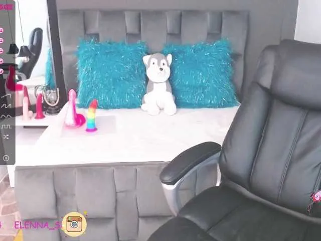 Live sex webcam photo for ELENNA-SNOW #272947983