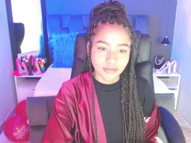 Live sex webcam photo for ELENNA-SNOW #273176620