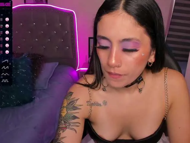 Live sex webcam photo for ELEVEN-DIAMON #273437209