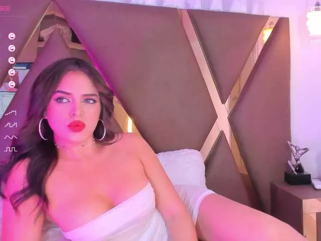 Live sex webcam photo for EMMAHARPEER #276458919