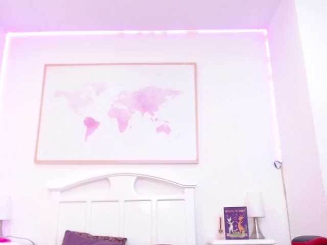 Live sex webcam photo for EMMAWIILSON #277686787