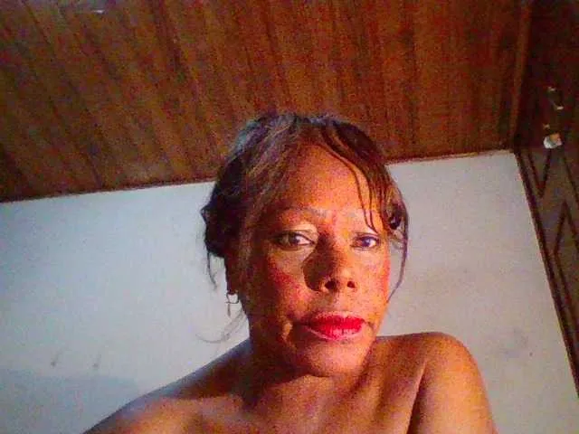 Live sex webcam photo for EMYYLI2 #274258543