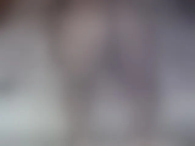 Live sex webcam photo for EMYYLI2 #278178623