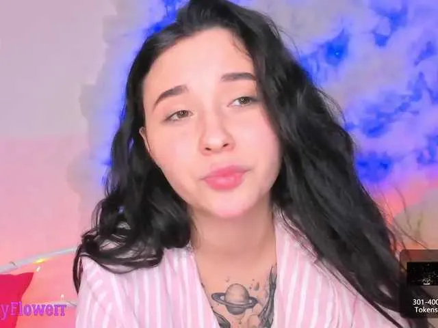 Live sex webcam photo for EarlyFlower #272630923