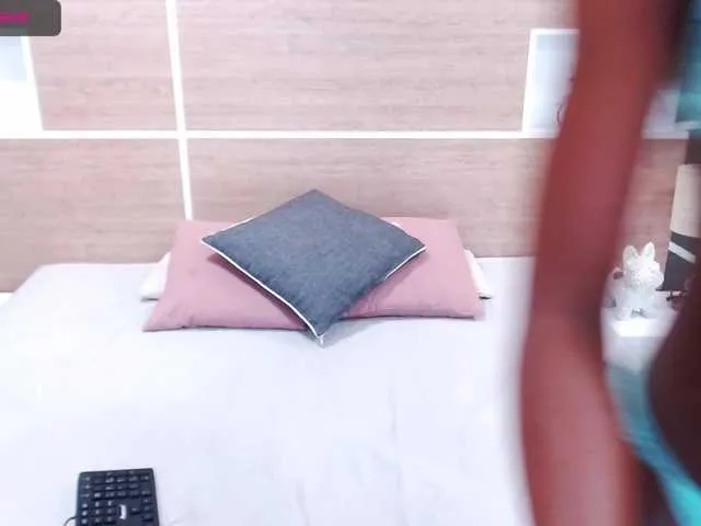 Live sex webcam photo for EbonnyGoddess #272930160