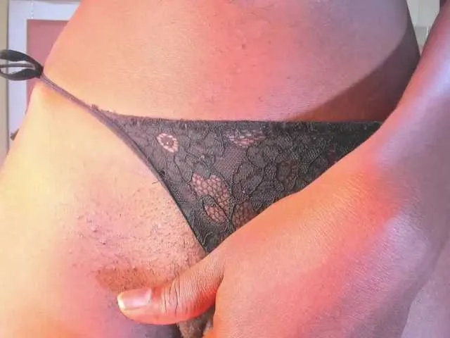 Live sex webcam photo for EbonnyGoddess #276169269