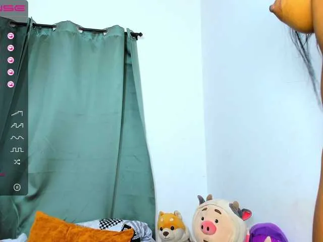 Live sex webcam photo for EbonnyLatinx #287992773