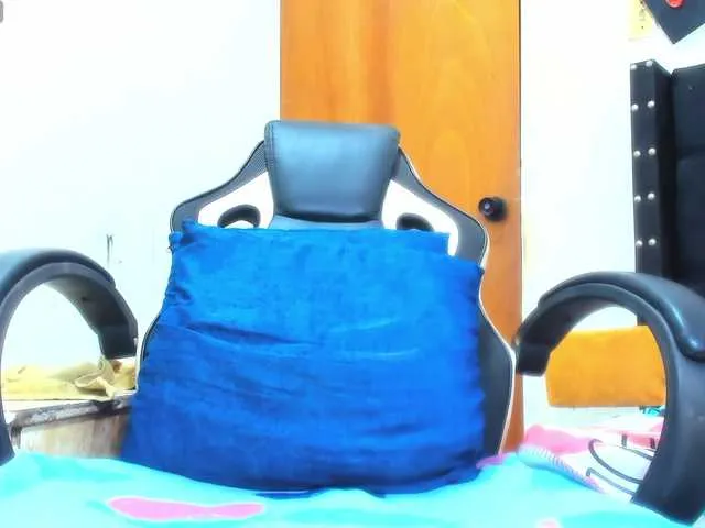 Live sex webcam photo for EbonnyLatinx #287993044