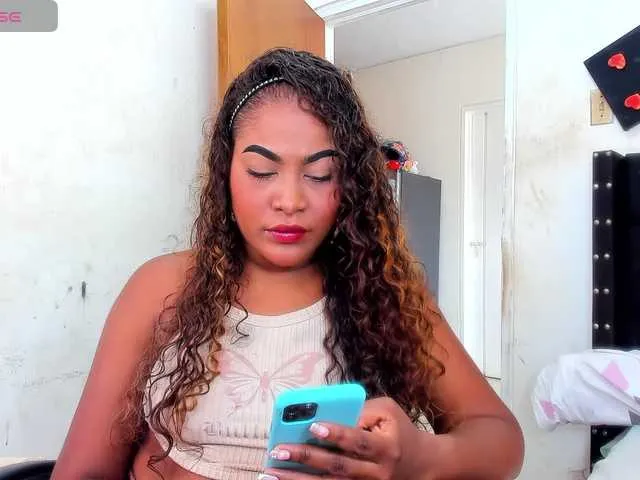 Live sex webcam photo for EbonnyLatinx #290341549