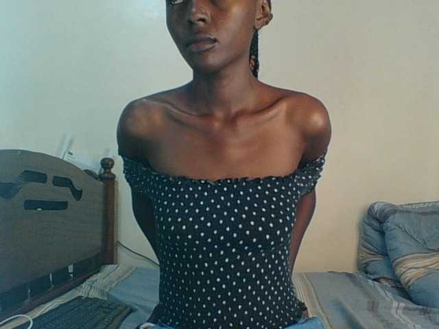 Live sex webcam photo for Ebony-sexxy #278220231