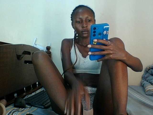 Live sex webcam photo for Ebony-sexxy #278230495