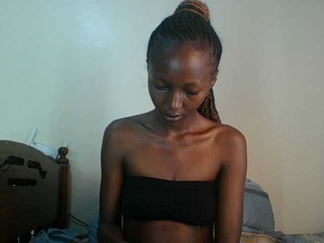 Live sex webcam photo for Ebony-sexxy #278249582