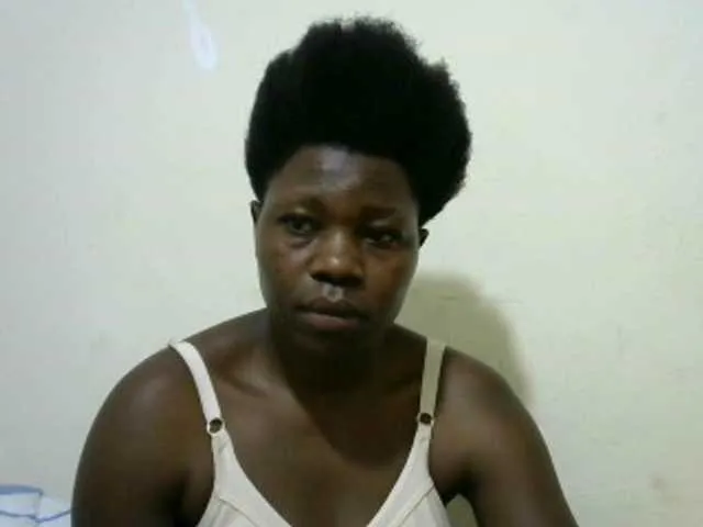 Live sex webcam photo for Ebony001 #271718221
