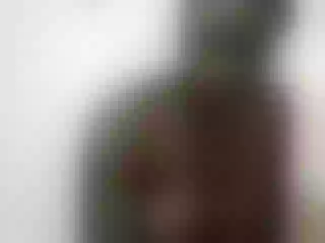 Live sex webcam photo for Ebony001 #271777873