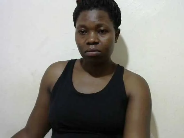 Live sex webcam photo for Ebony001 #272431341