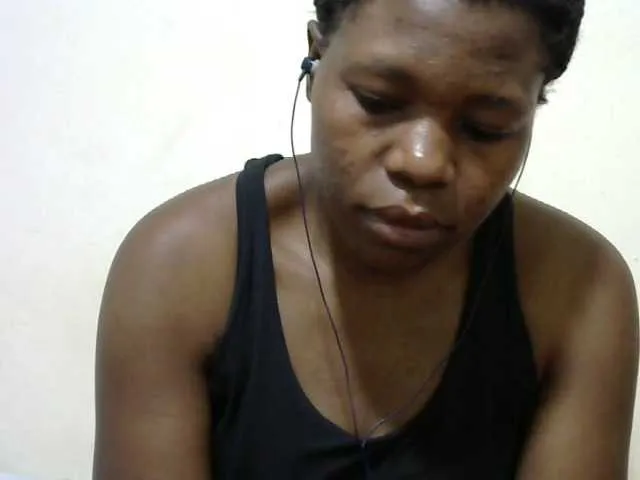 Live sex webcam photo for Ebony001 #272546542