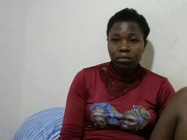 Live sex webcam photo for Ebony001 #272625862