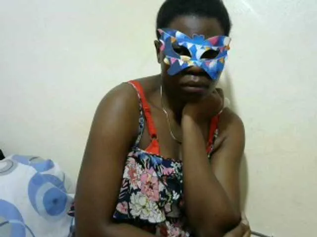 Live sex webcam photo for Ebony001 #274157575