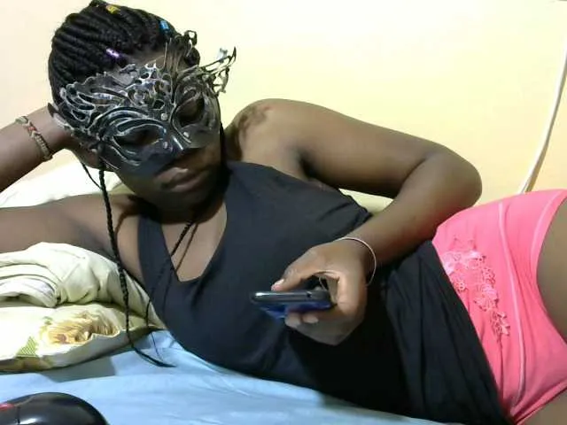 Live sex webcam photo for Ebony001 #274527603