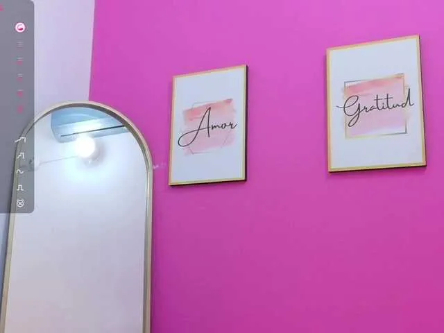 Live sex webcam photo for EbonyCoWorker #291254476