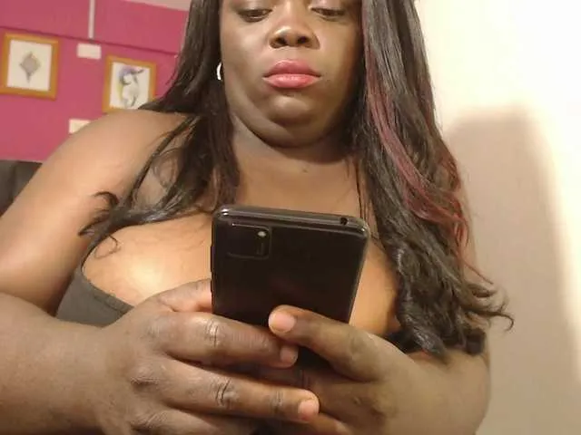 Live sex webcam photo for EbonySexxx #292172726