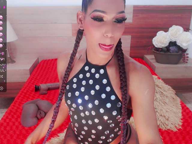 Live sex webcam photo for EbonyWilDoll #276490587