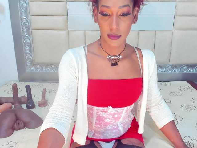 Live sex webcam photo for EbonyWilDoll #277075168