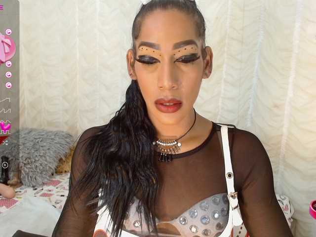 Live sex webcam photo for EbonyWilDoll #277477489