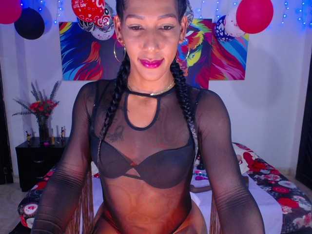 Live sex webcam photo for EbonyWilDoll #290539915
