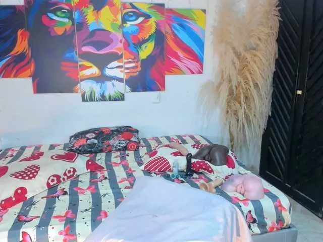 Live sex webcam photo for EbonyWilDoll #291168453