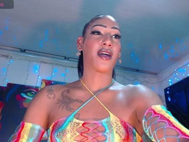 Live sex webcam photo for EbonyWilDoll #291560043