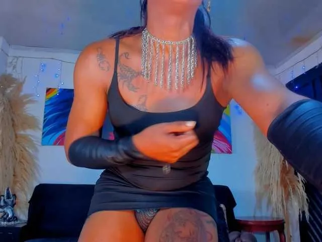 Live sex webcam photo for EbonyWilDoll #292115693