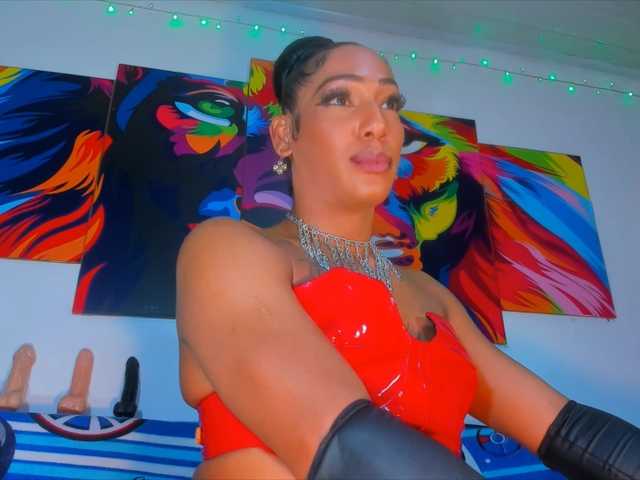 Live sex webcam photo for EbonyWilDoll #292413712