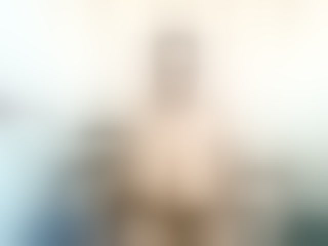 Live sex webcam photo for Ebonybloom69 #294073453