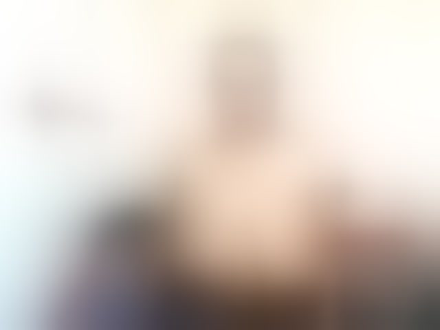 Live sex webcam photo for Ebonybloom69 #294106148