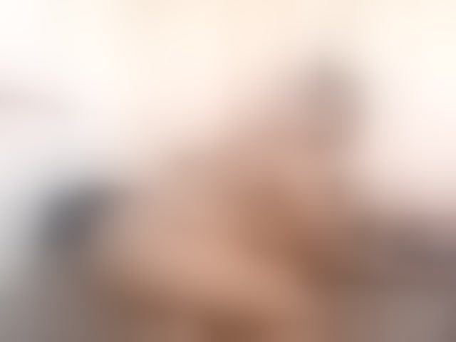 Live sex webcam photo for Ebonybloom69 #294119871