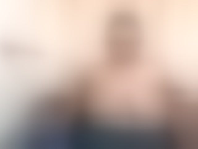 Live sex webcam photo for Ebonybloom69 #294120745