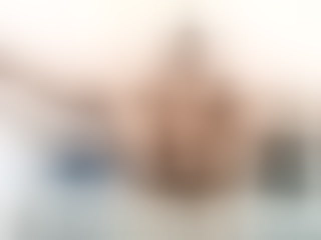 Live sex webcam photo for Ebonybloom69 #294126202