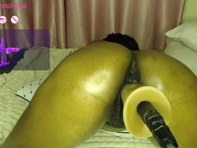 Live sex webcam photo for Ebonycutelyn #290472371