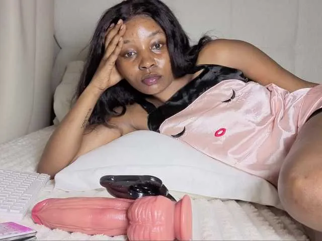 Live sex webcam photo for Ebonycutelyn #292491124