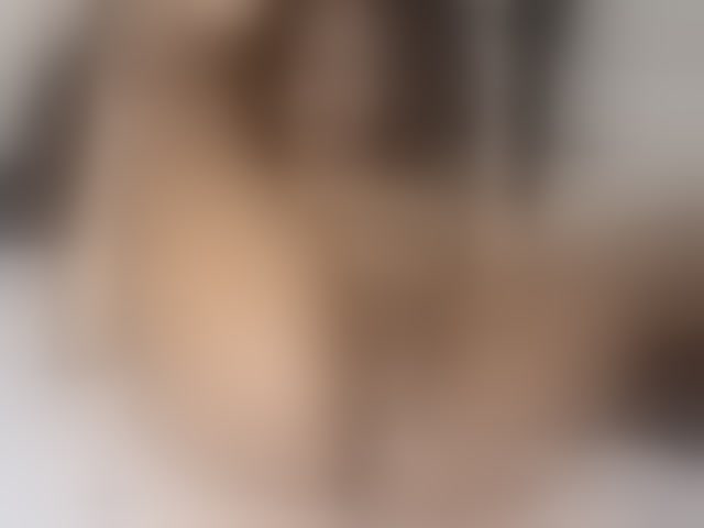 Live sex webcam photo for Ebonycutelyn #294269176