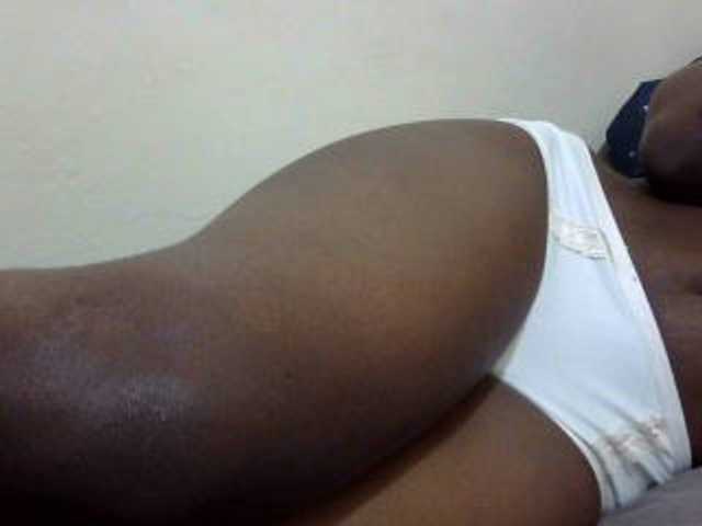 Live sex webcam photo for Ebonycutey #277269330