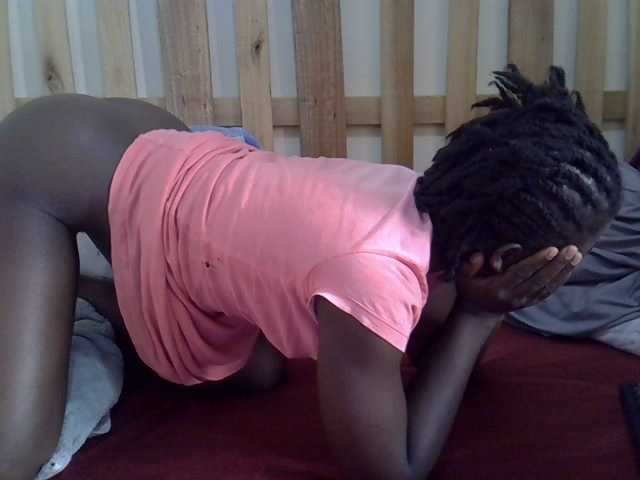 Live sex webcam photo for Ebonyliliana #277399971