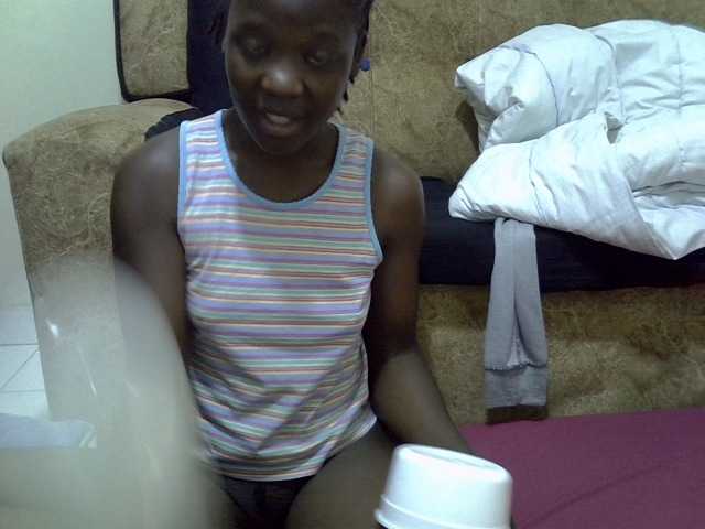 Live sex webcam photo for Ebonyliliana #277762770