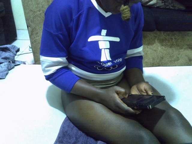 Live sex webcam photo for Ebonyliliana #278290151