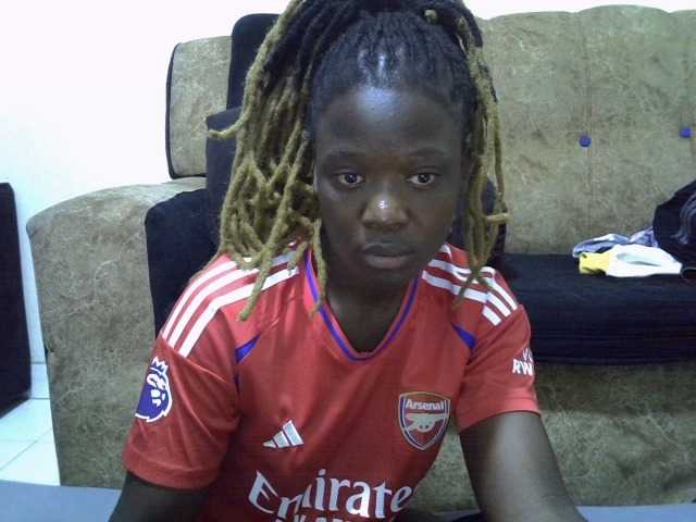 Live sex webcam photo for Ebonyliliana #289655752