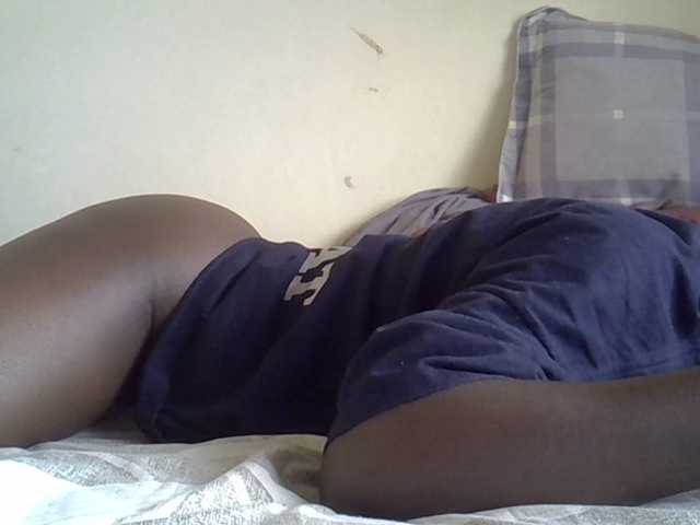 Live sex webcam photo for Ebonyliliana #290881205