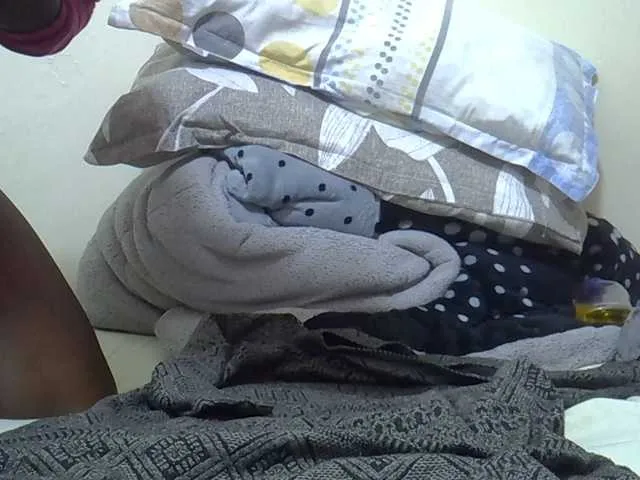 Live sex webcam photo for Ebonyliliana #291503907